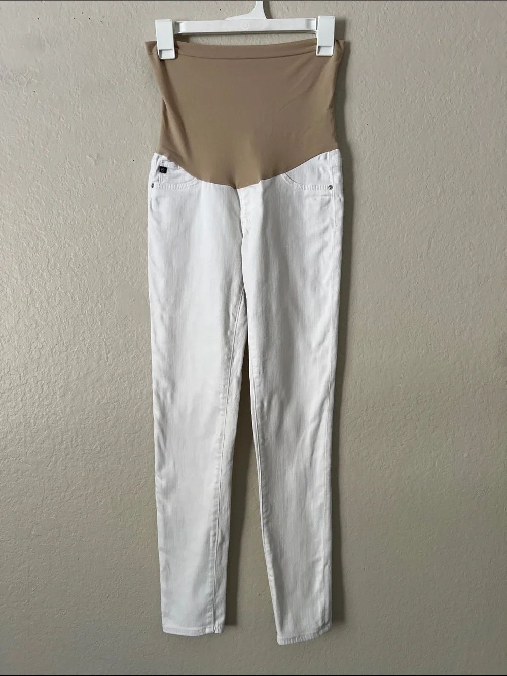 Like New! AG Maternity Skinny Legging Ankle Jeans White Size 26R